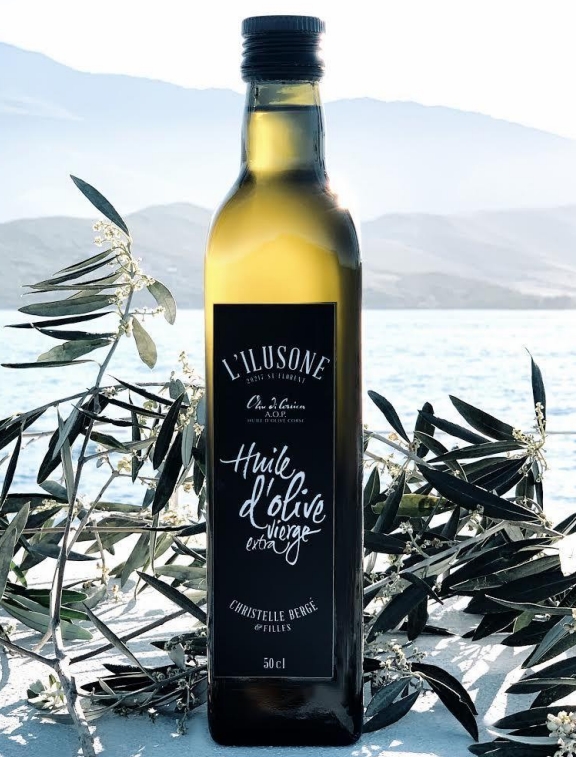 Bouteilles d'huile d'olive extra vierge AOP Corse, production artisanale Domaine de l'Ilusone